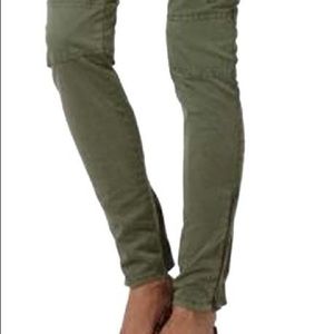 American Eagle Olive/Army Green cargo skinny pants